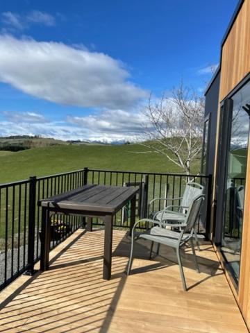 Boutique Tiny House - Te Anau Country Accommodation מראה חיצוני תמונה